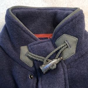 NWOT John Field Fleece vest w leather accents. Sz XS but fits a small well.